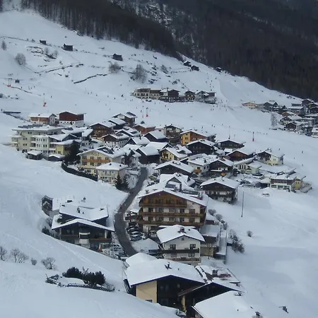 Affittacamere Haus Erbhof Sölden