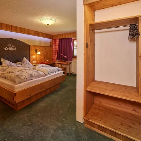Haus Erbhof 3* זולדן